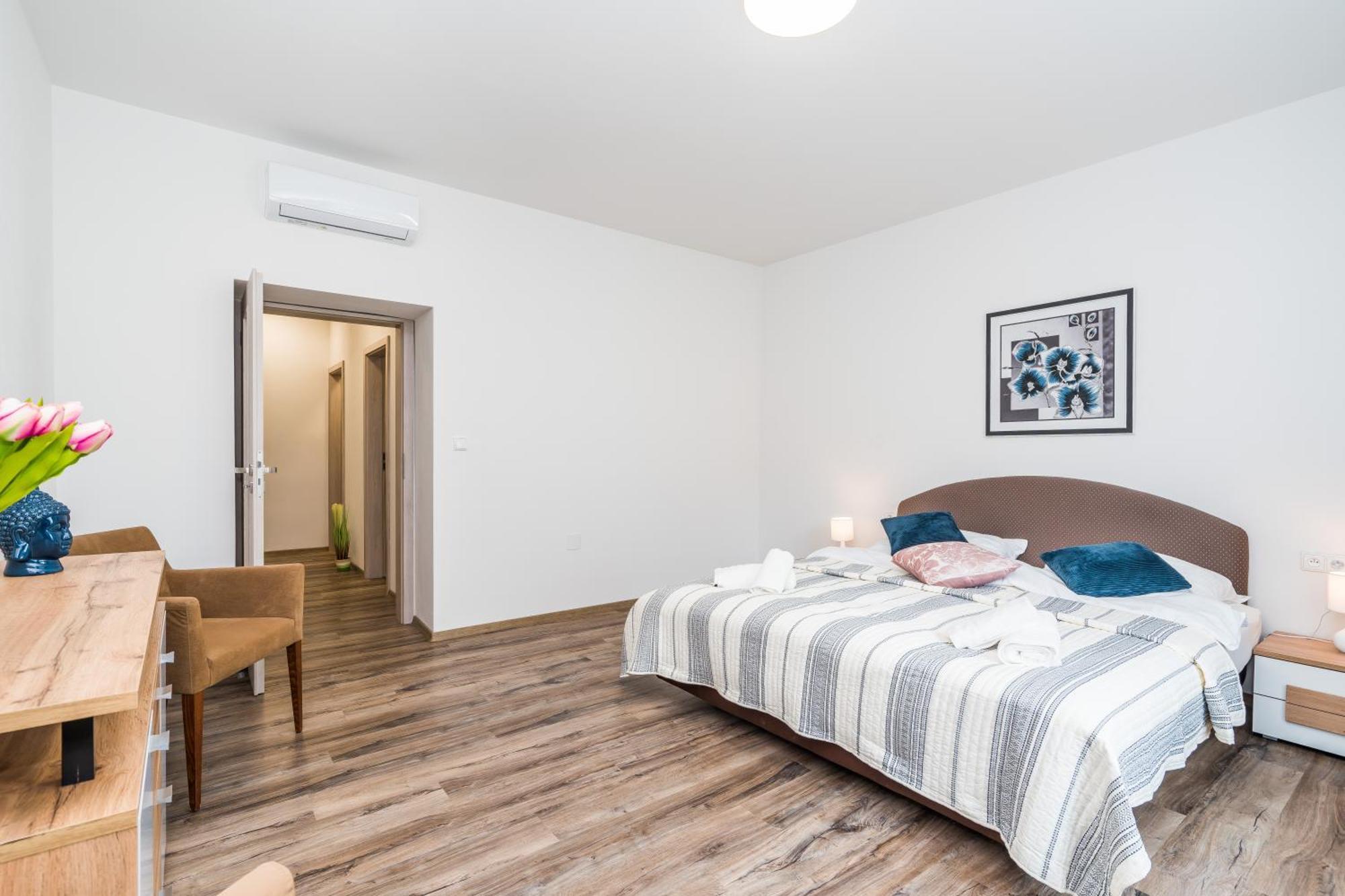 Perla Hradce 103 Lägenhet Hradec Králové Exteriör bild